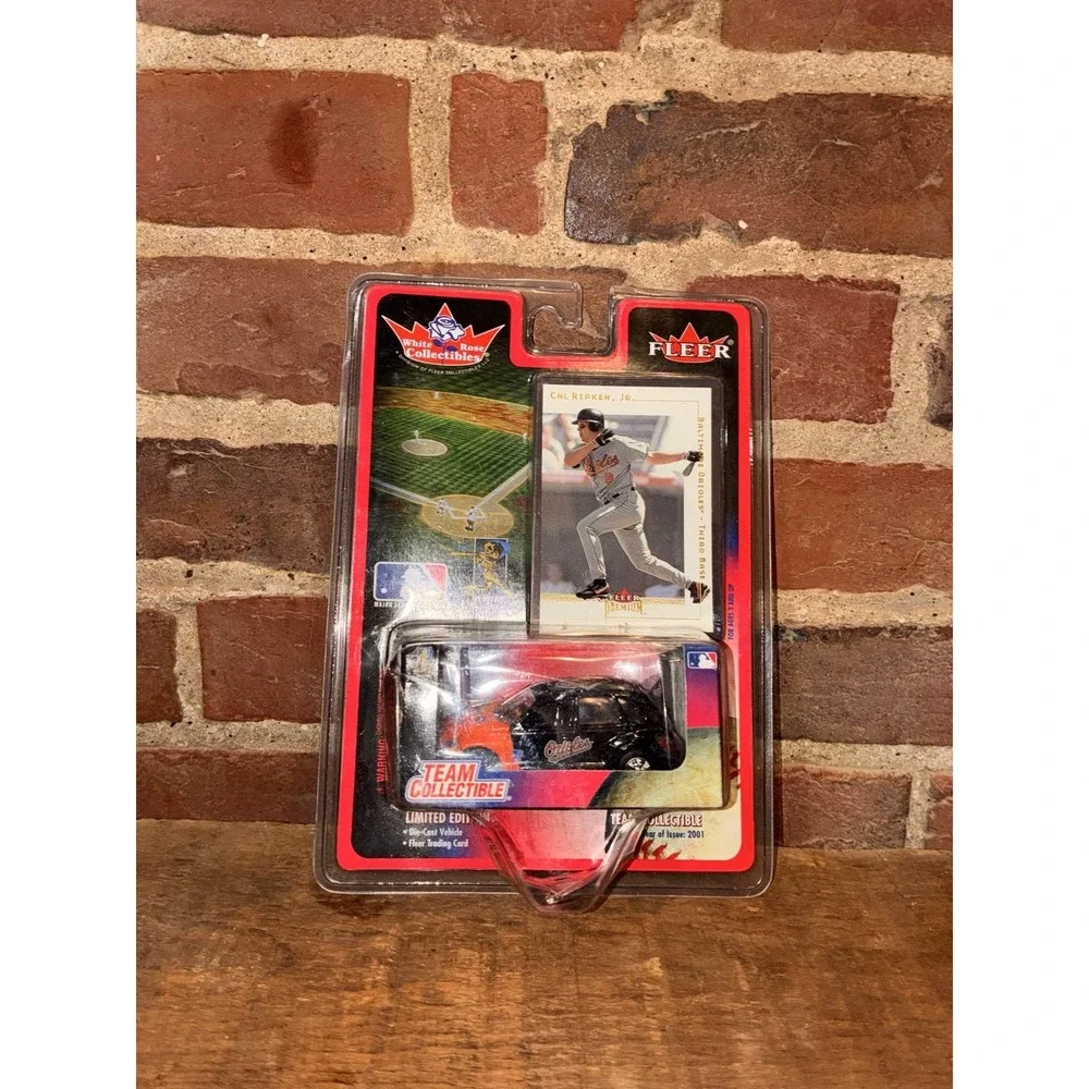 White Rose Collectibles this 2001